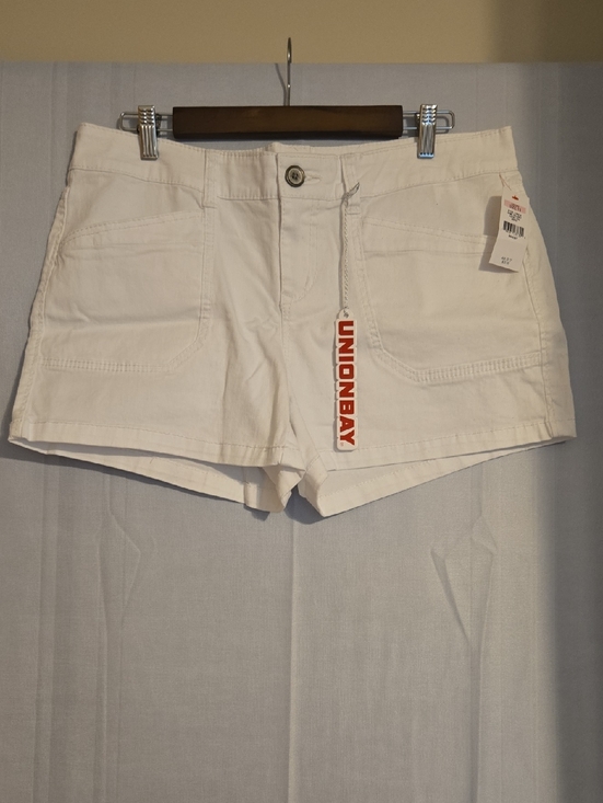 UNIONBAY Pants - UNIONBAY White Delaney Jean Shorts Sz 13 NWT